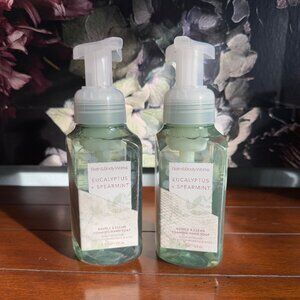 NEW 2-Pc EUCALYPTUS + SPEARMINT Foaming Hand Soap Bath & Body Works